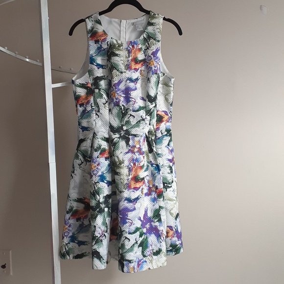 Floral pleated dress - Picture 5 of 12
